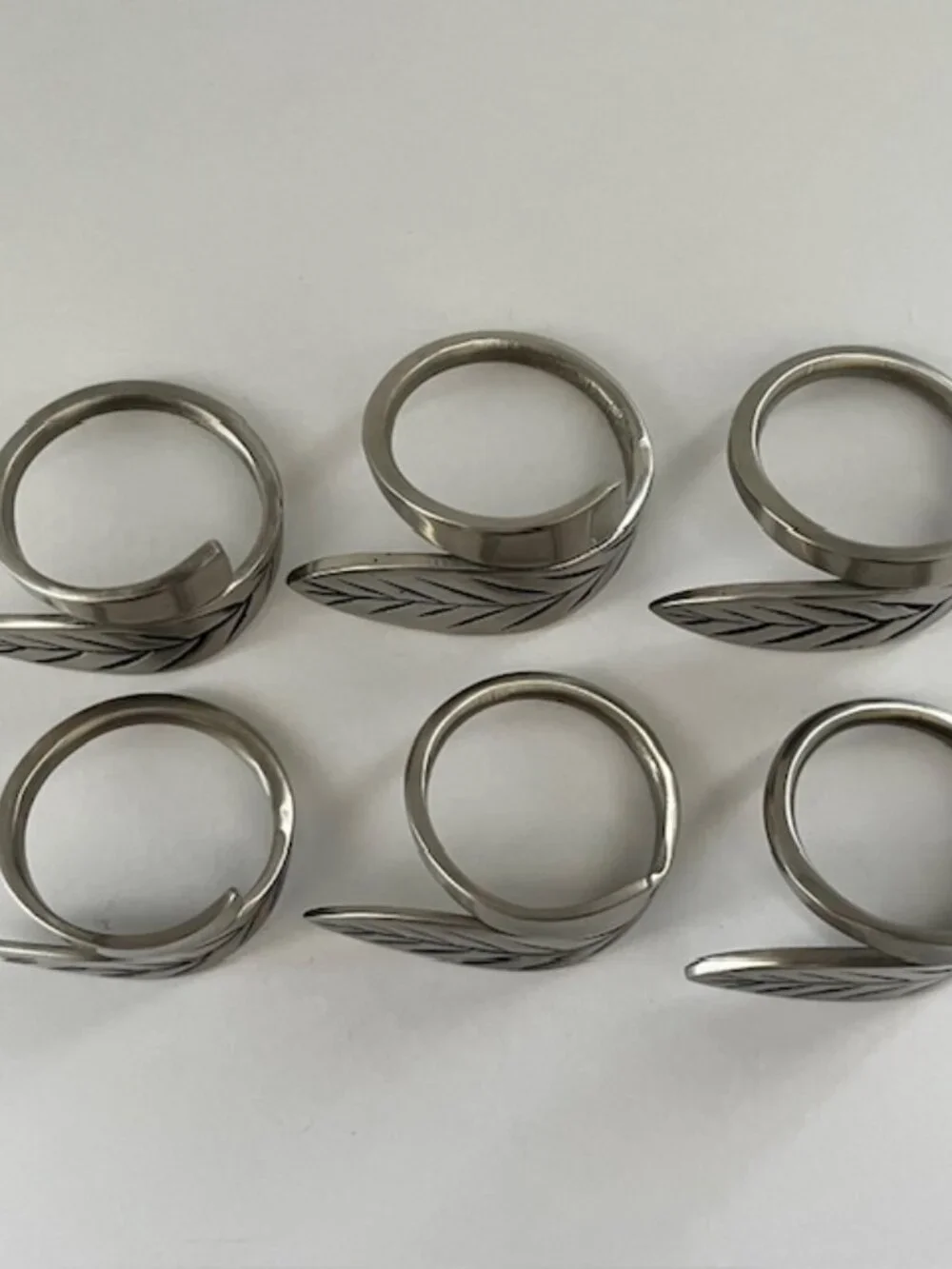 Napkin Rings Metal Silver Heavy Duty Leaf Design - Set of 6